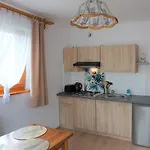 Nad Strumyczkiem - Goscinne - Z Przymrozeniem Oka Szczyrk