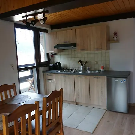 Nad Strumyczkiem - Goscinne - Z Przymrozeniem Oka בית אירוח שצ'צ'ירק