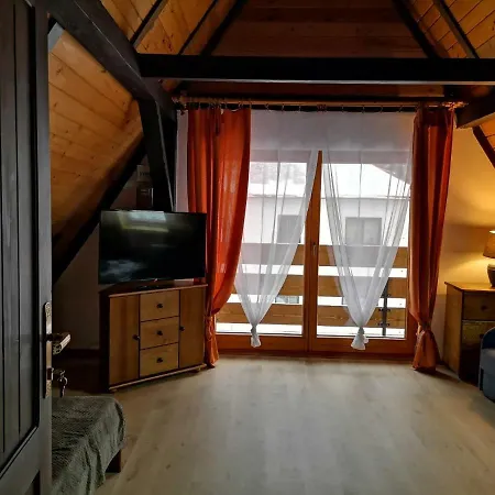 Homestay Nad Strumyczkiem - Goscinne - Z Przymrozeniem Oka *