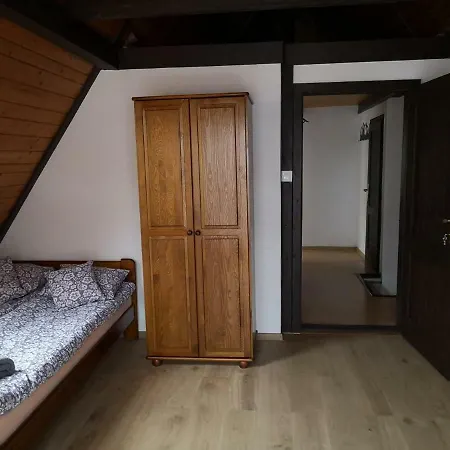 Nad Strumyczkiem - Goscinne - Z Przymrozeniem Oka Homestay *