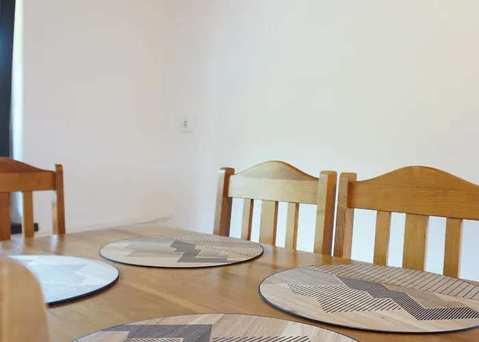 Nad Strumyczkiem - Goscinne - Z Przymrozeniem Oka *